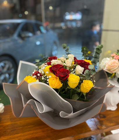 سلة الازهار - أبها - +966 54 852 3400