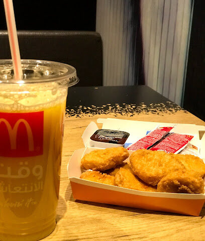 ماكدونالدز درايف من خلال - تبوك - +966 56 674 4870