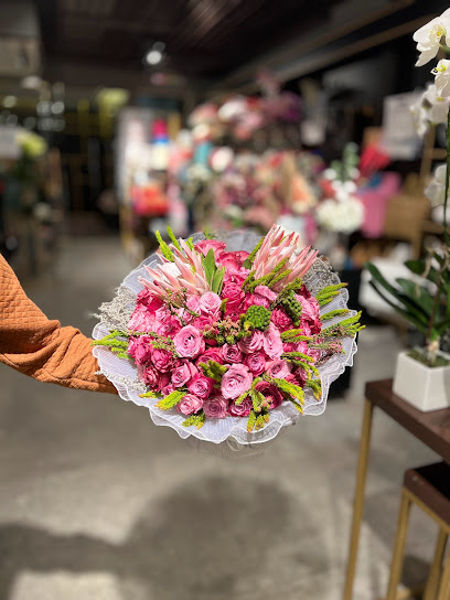 FLOWERS AVENUE - جادة الزهور - Saudi Arabia|Riyadh 12244|Al Olaya|Eng.Musaad Alangari