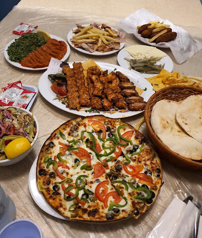 مطعم قناديل التوت - جازان - +966 17 340 0461