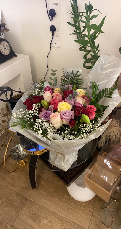 توصيل طلبات وتنسيق زهور اونلاين - Saudi Arabia|Yanbu 46422،|YADA4384، 4384 ابن ابي رمانة، 7471، حي|الصريف،