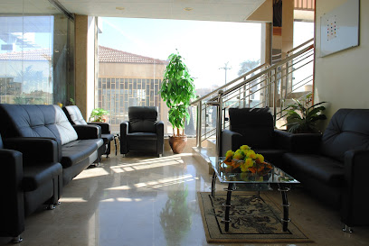 مجمع عيادات الدكتور حامد الفلاج الطبي - سكاكا الجوف - +966 14 625 4490