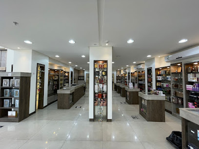 السنان للعطور - القطيف - +966 13 866 0677