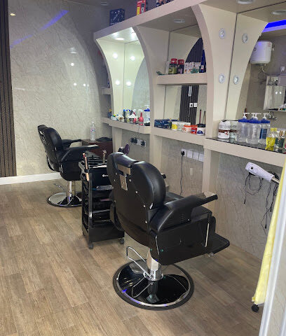 صالون فله ستاز - خميس مشيط - +966 56 841 5250