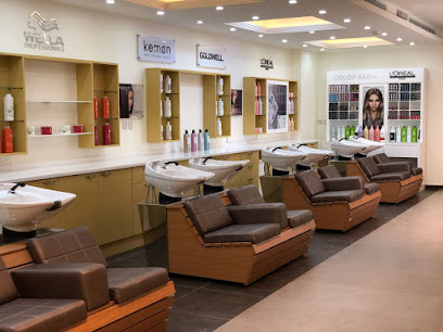 مغنية الأوبرا الأولى - الظهران - +966 13 891 1111