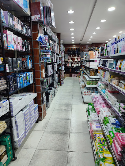 تمام للعود والعطورات - Saudi Arabia|Hautat Sudair 15314|Jabir Ibn Hayan St|HJV7+QFV