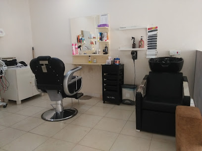 حلاق رائد محمد علی النفیسة للحلاقة - البدائع - +966 53 650 8219