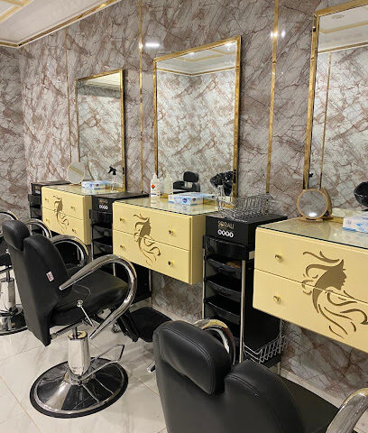 إنها أنا - المدينة المنورة - +966 55 946 1019