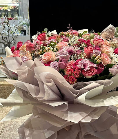 12 June ١٢ يونيو للزهور والهدايا - Taif - +966 55 213 3057